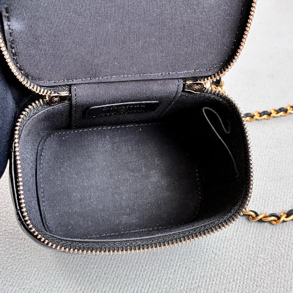 Chanel Black Gold Handle Mini Box Bag Lambskin Makeup Case Classic Quilted Pattern