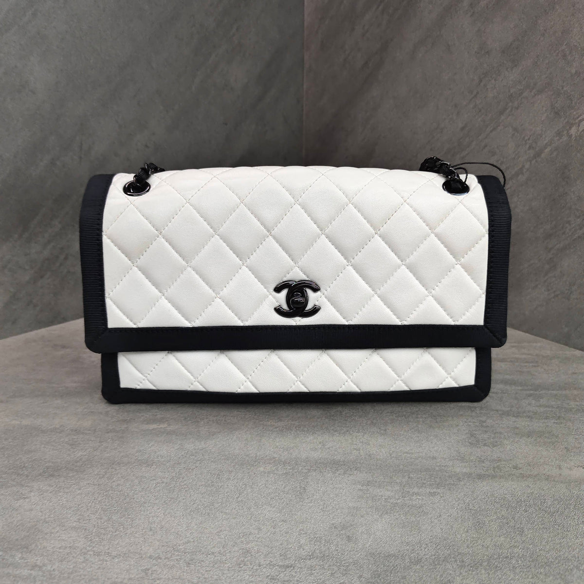 Chanel CF Black and White Color-block Silver-tone Chain Bag 21K