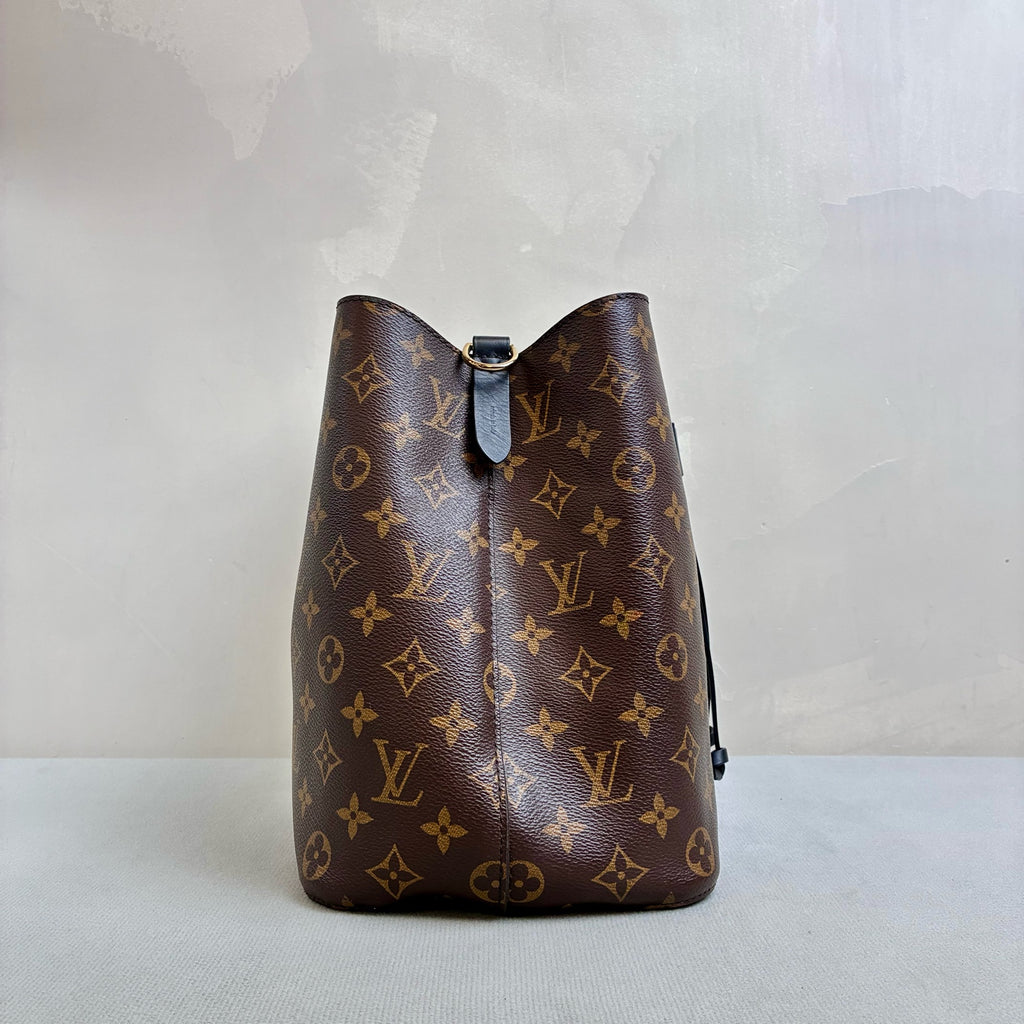 LV / Louis Vuitton NeoNoe Monogram Black Bucket Bag Classic Monogram Drawstring Design Gold Hardware