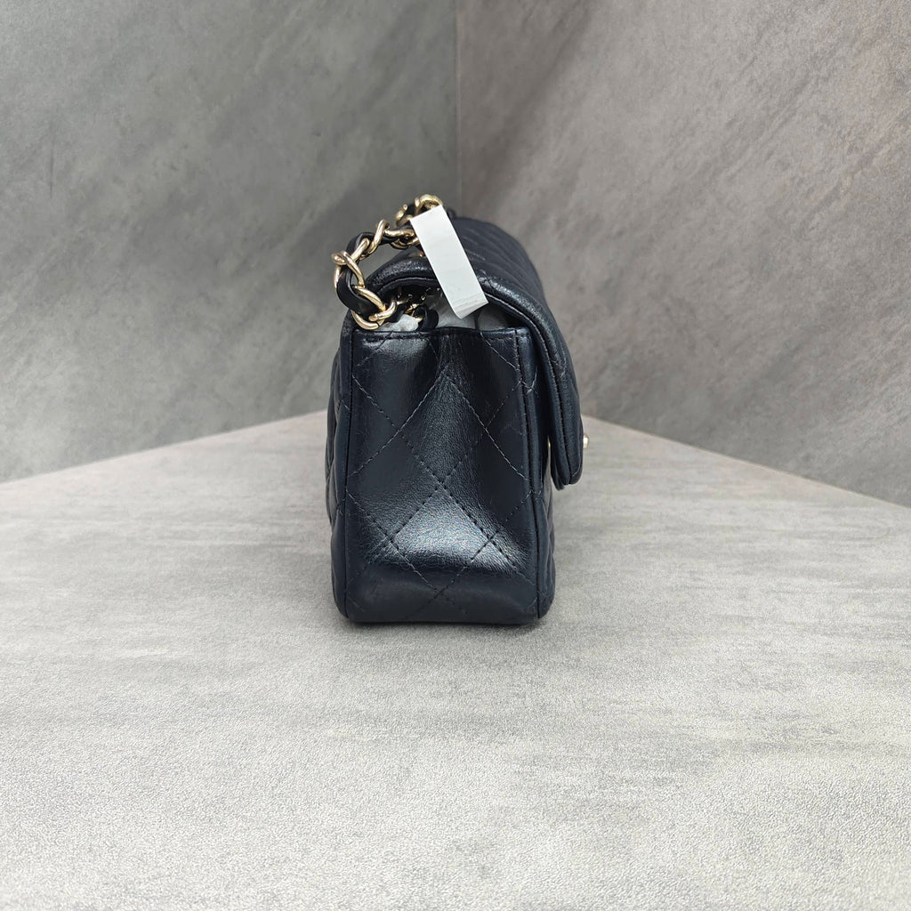 CHANEL Classic Flap Card Holder Mini Black Lambskin Gold Hardware Chain Bag 23 Series