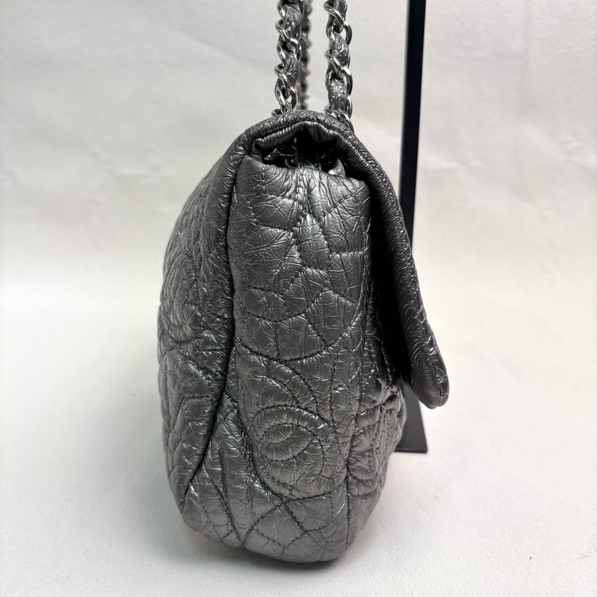 Chanel Vintage Silver Glazed Embossed Leather Classic Flap Airport Shoulder Bag with Chain