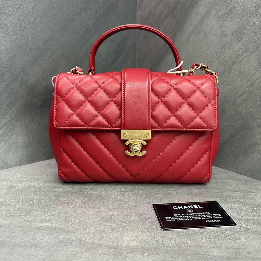 CHANEL Red Gold Chevron Calfskin Handbag