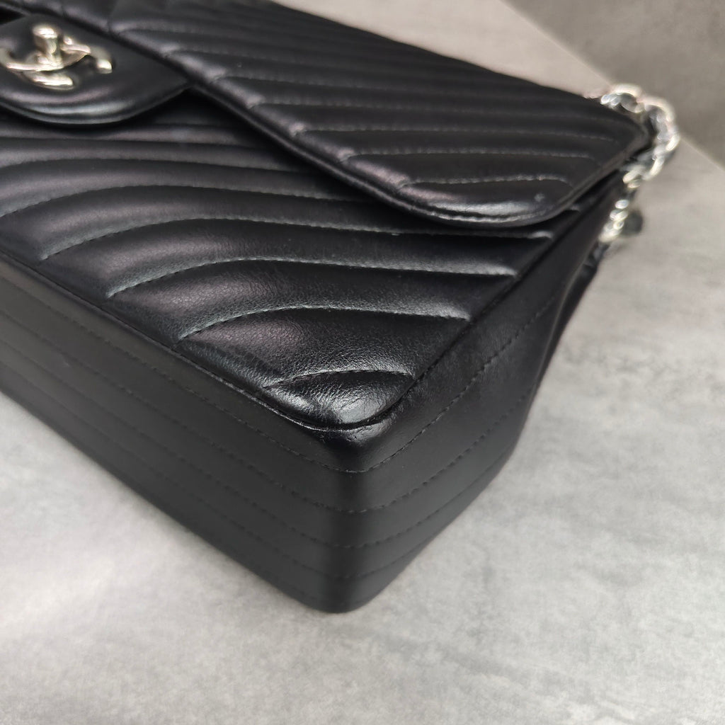 CHANEL Classic Flap Jumbo Chevron Lambskin Black Silver Hardware 22 Series with Card