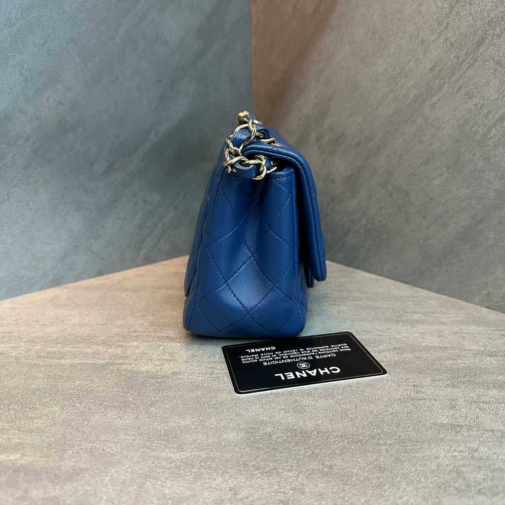 Chanel CF Square Flap Blue-Gold Lambskin Chain Bag, 25 series with authenticity card, structured shape, clean interior