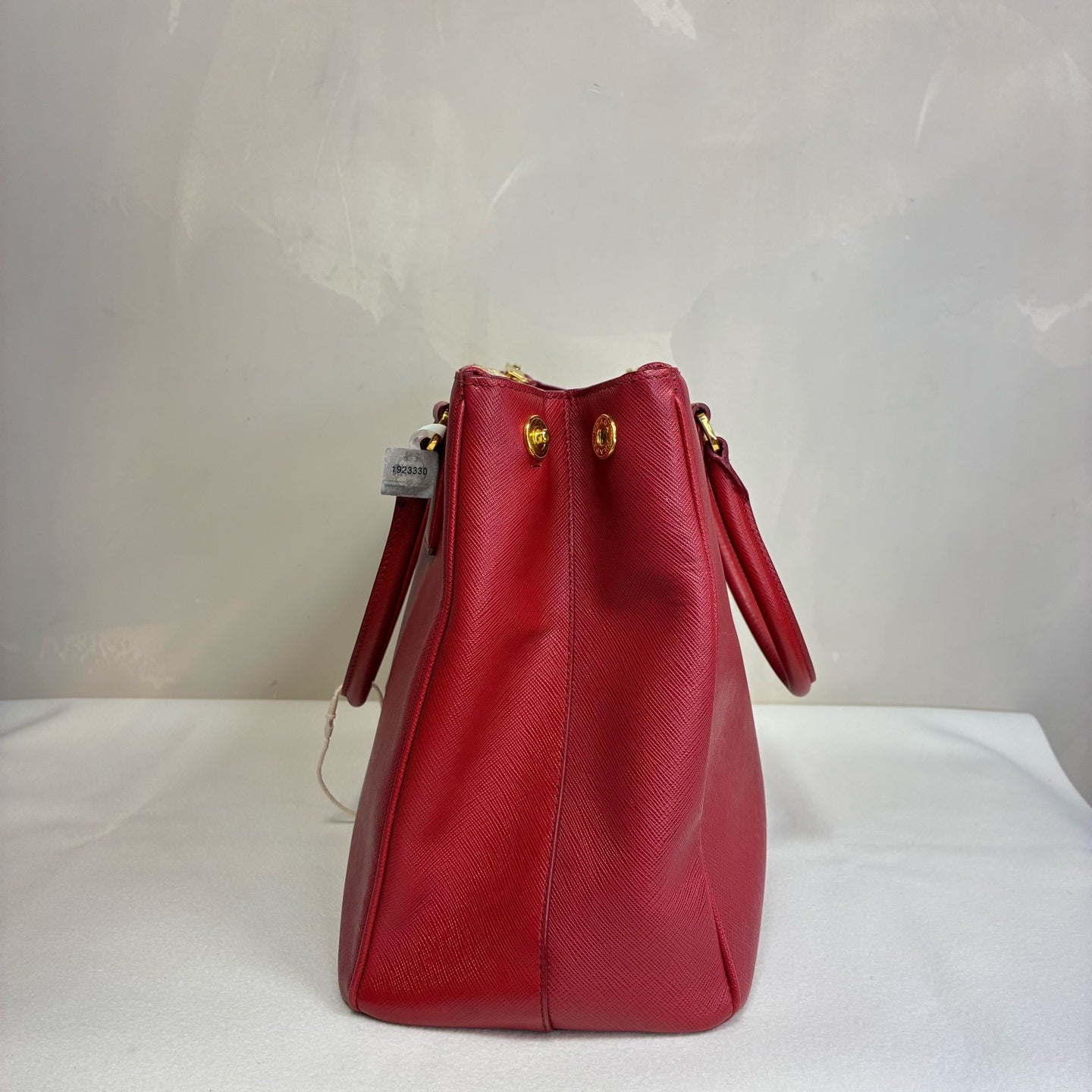 Prada/Prada Rose Pink Saffiano Leather Killer Bag Classic Saffiano Leather, Size: 35✖️26㎝, Gold Hardware