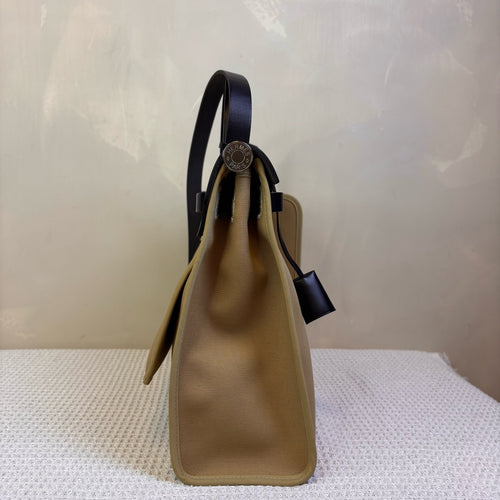 99% new Hermes khaki canvas and leather silver buckle herbag31 Z stamp