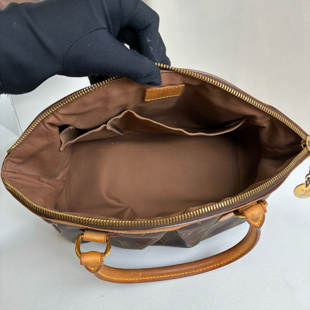 Louis Vuitton/LV Classic Monogram Small Dumpling Bag Handbag 99% New Size: 28 x 11 x 24 cm