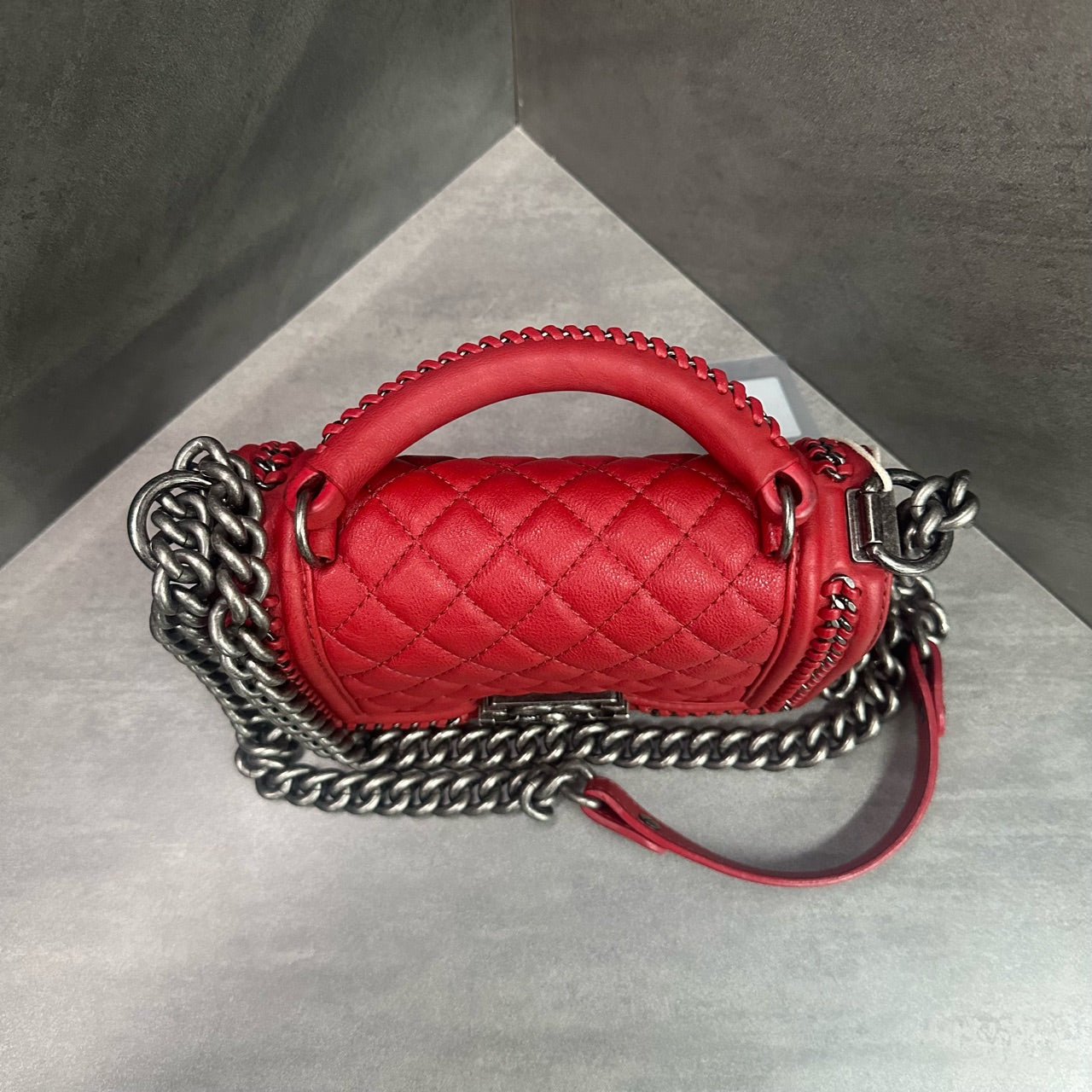 Chanel Red Small leboy Handbag, Court Style, 23rd Series, with Card and Receipt, Structured and Full Shape, No Wear on Corners