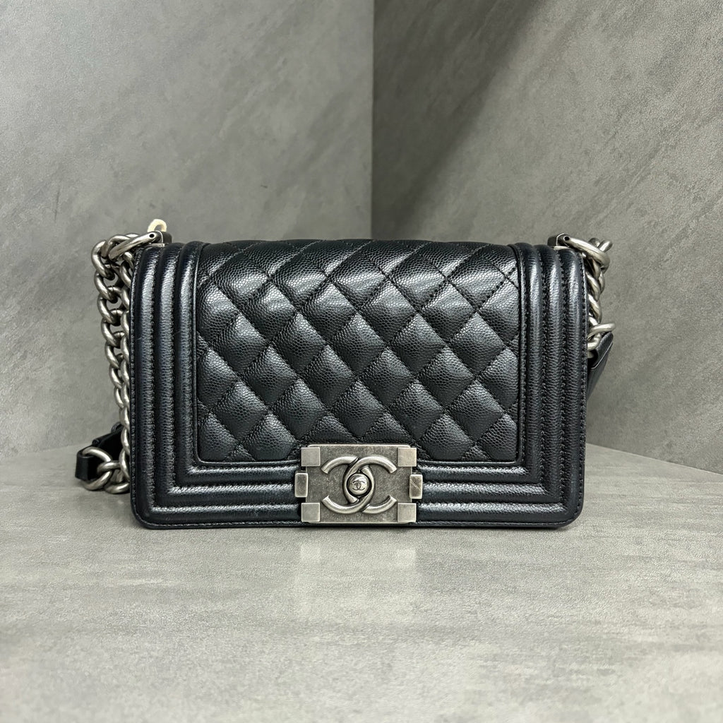 Chanel Leboy small size, black and silver grained calfskin, 26 series no card, clean interior, in stock at favorable price
