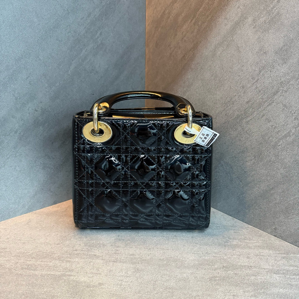 Dior Lady Dior black and gold patent leather three-grid Diana bag, 2017 serial code