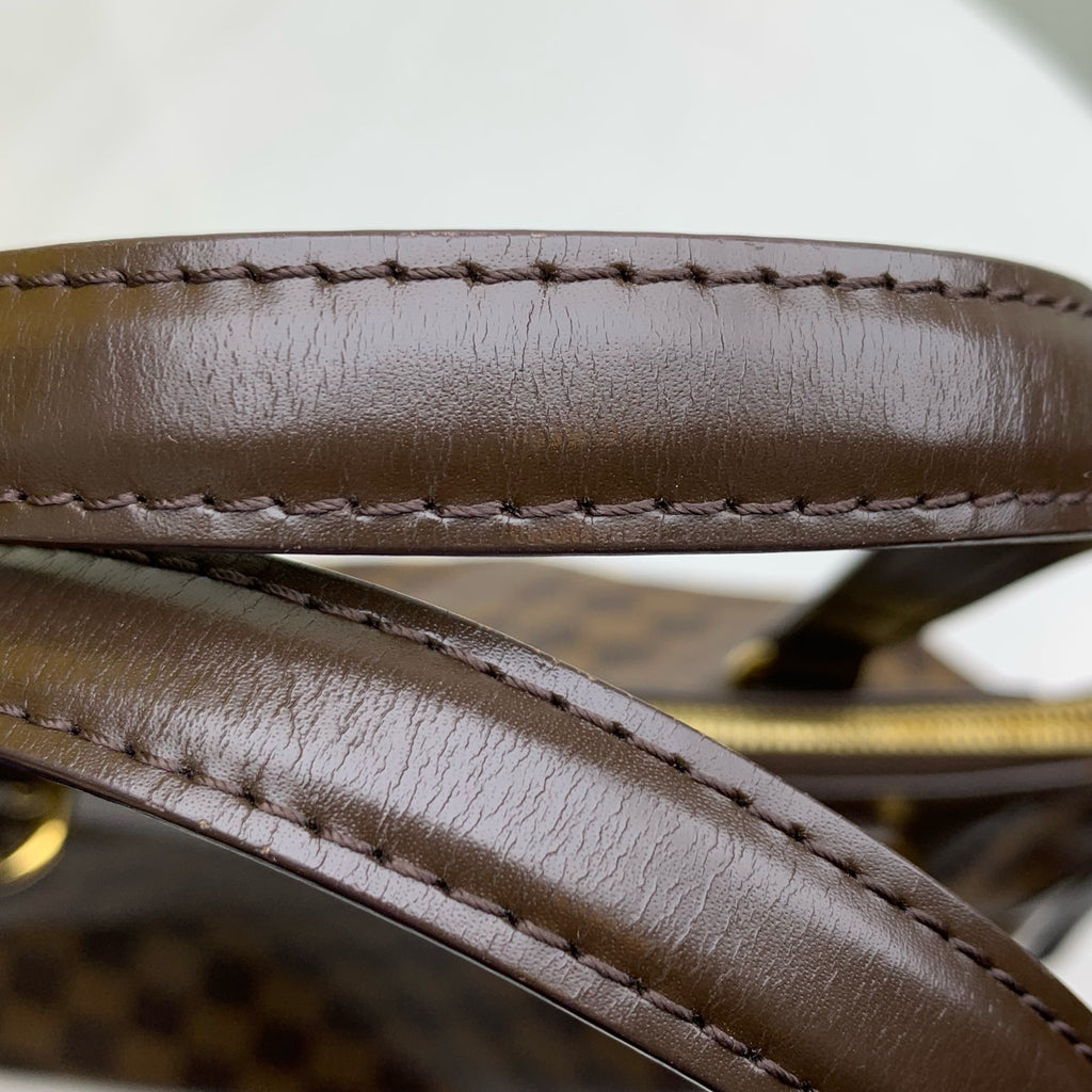 LV/Louis Vuitton Damier Checker Pattern Zip Closure Handbag Shoulder Bag in Brown Leather Dimensions: Approximately 30*27*17 cm