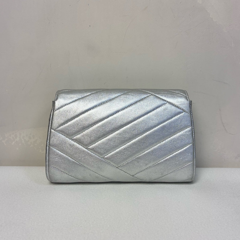 Chanel 99% New Vintage Silver Tone Quilted Full Diamond CC Envelope Chain Bag, Includes Card, No Laser Etching, Size 18*12.