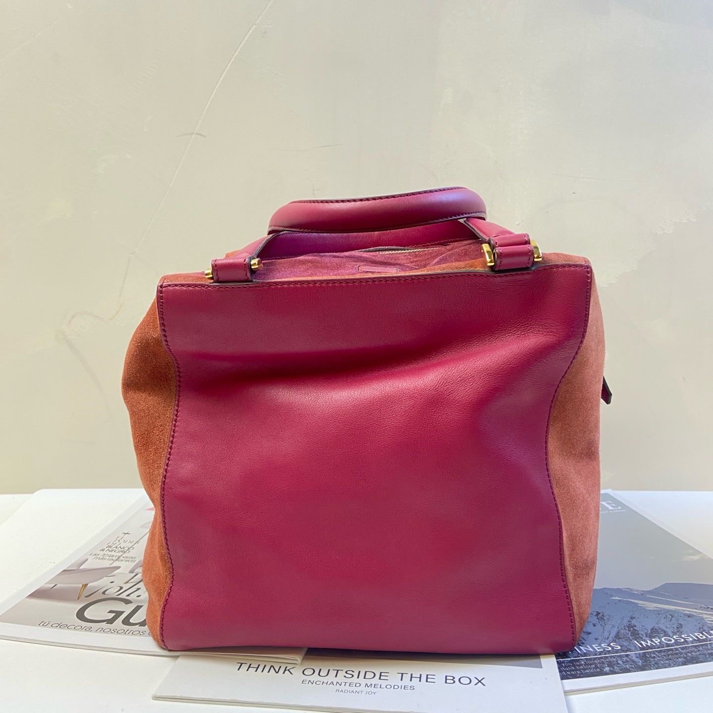 FENDI Deer Leather Patchwork Women's Bag Shoulder Bag 98% New Size 24*24*23 Burgundy Suede and Cowhide