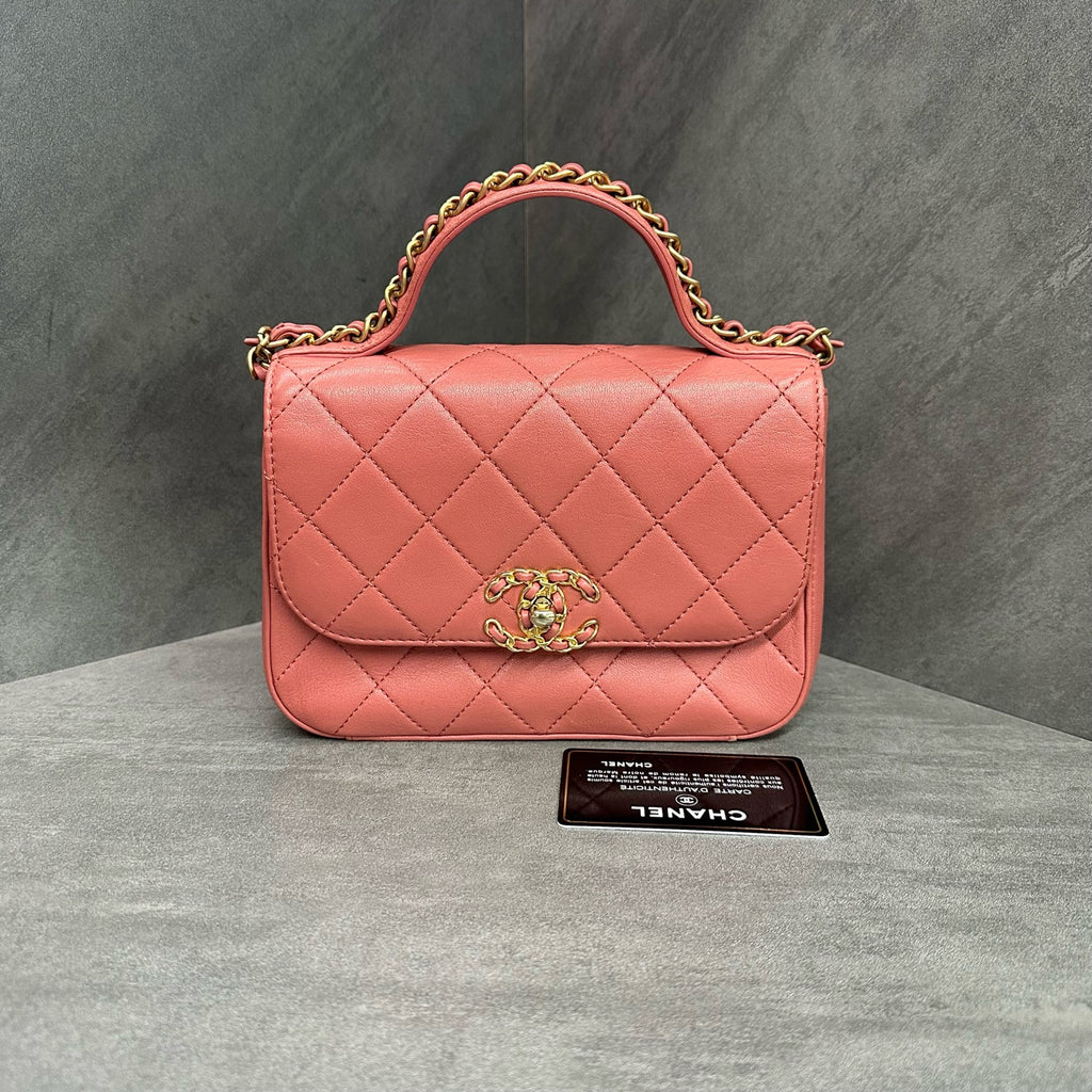 Chanel 19 Bag Red with Gold Hardware Cowhide Messenger Bag 28cm, Structured Shape, Clean Interior