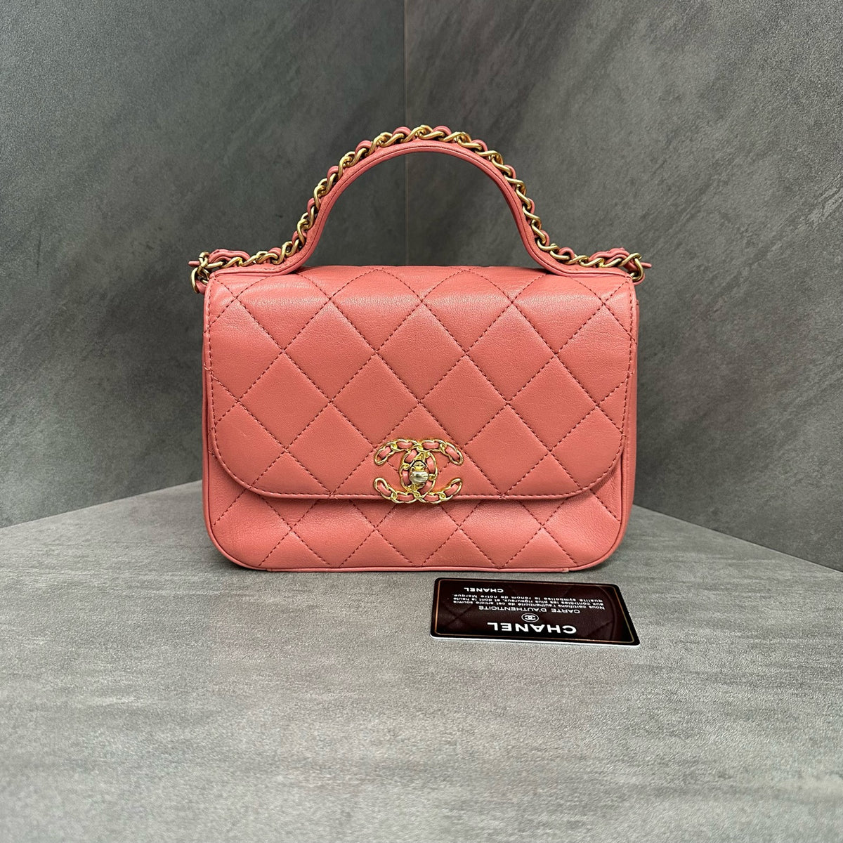 Chanel 19 Bag Red with Gold Hardware Cowhide Messenger Bag 28cm, Structured Shape, Clean Interior