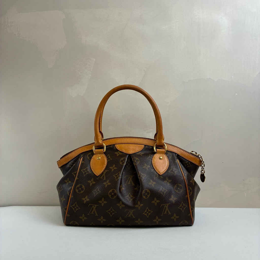 Louis Vuitton/LV Classic Monogram Small Dumpling Bag Handbag 99% New Size: 28 x 11 x 24 cm