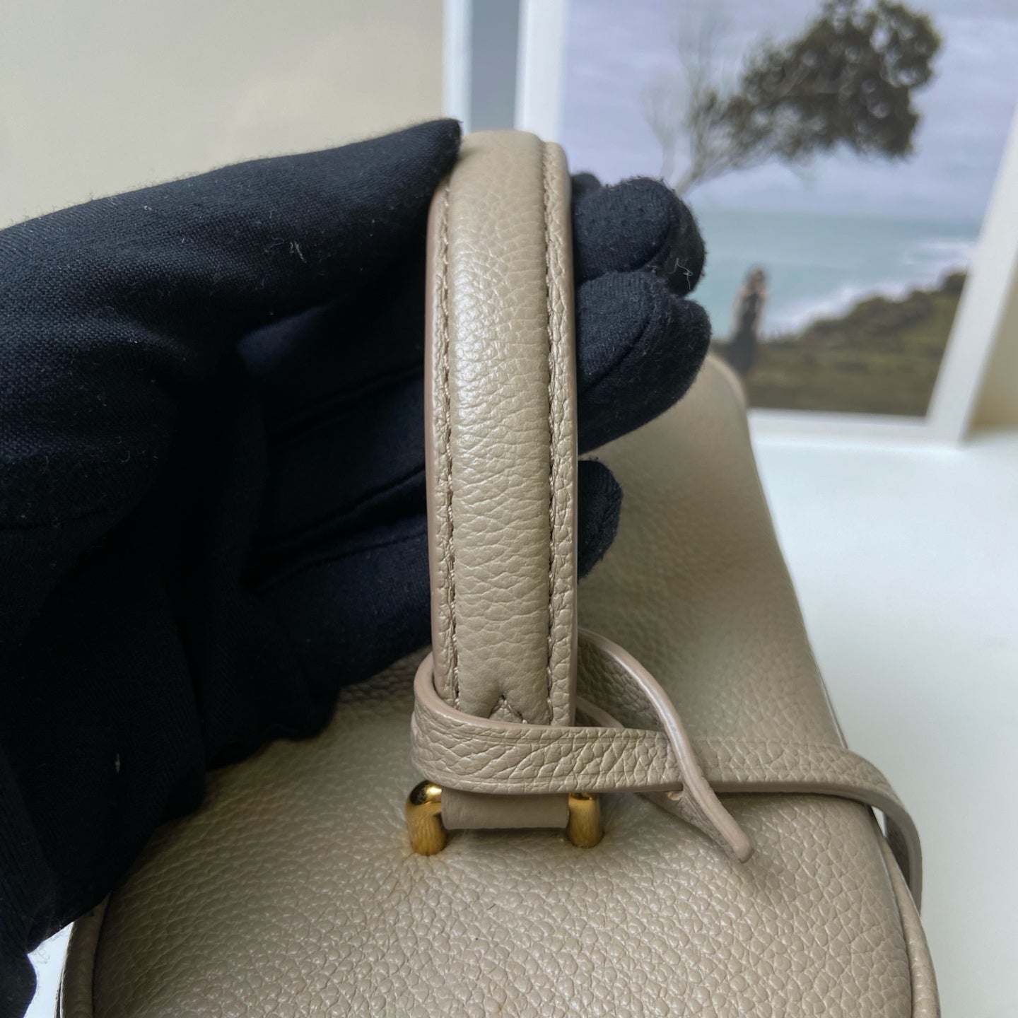 LV/Louis Vuitton Vanity Elephant Grey Full Leather Small Makeup Bag 99% New Chip Model Size: 19*13*11 Cowhide Material