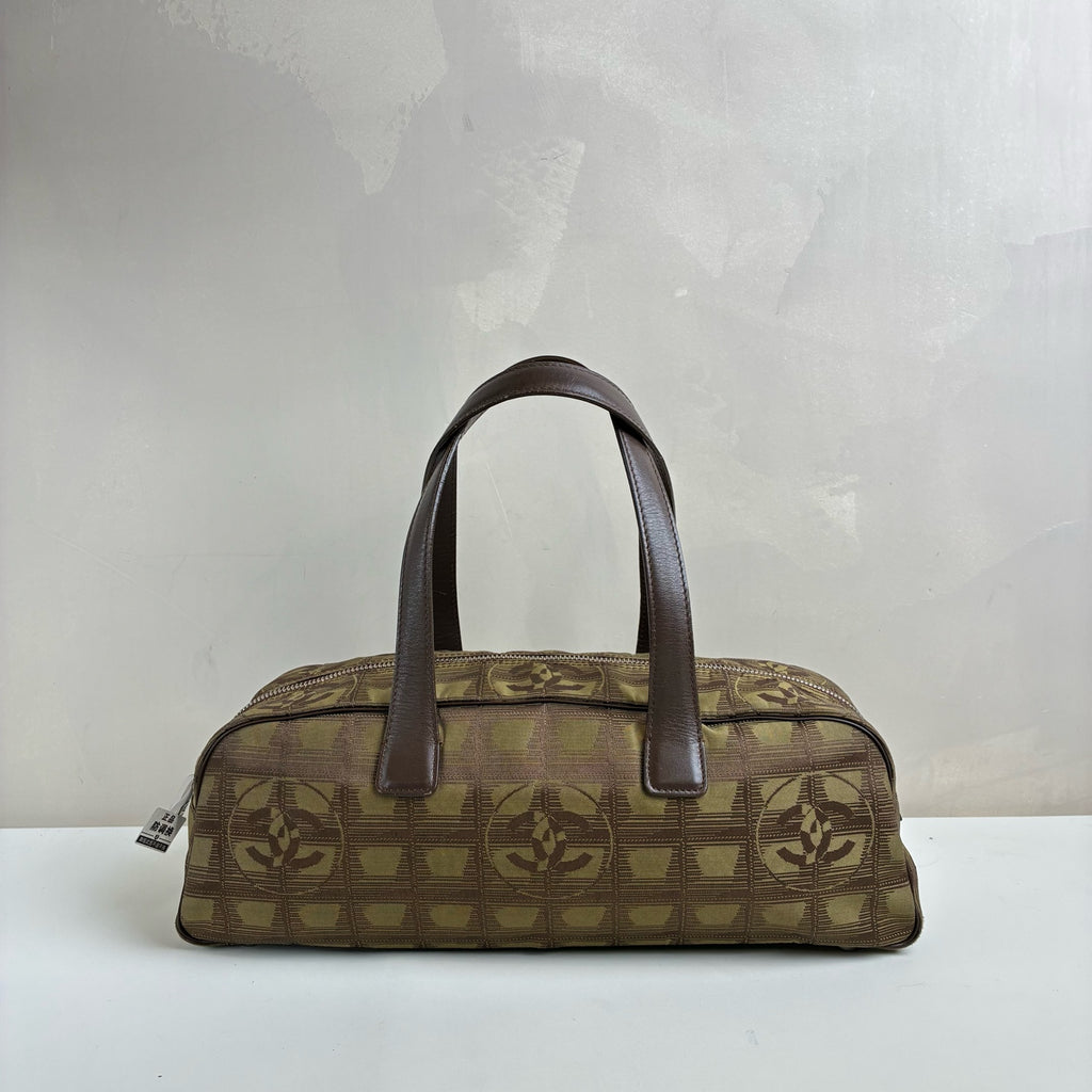 Chanel Green Ice Cube Baguette Handbag 7 Opening 99% New Size 35x12x10 Canvas Material