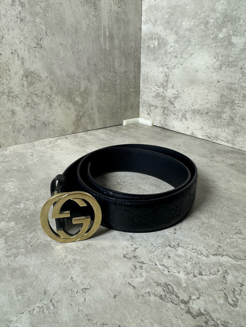 GUCCI belt, unisex, black monogram embossed, no extra holes, size 85, 34mm width, in stock at a favorable price