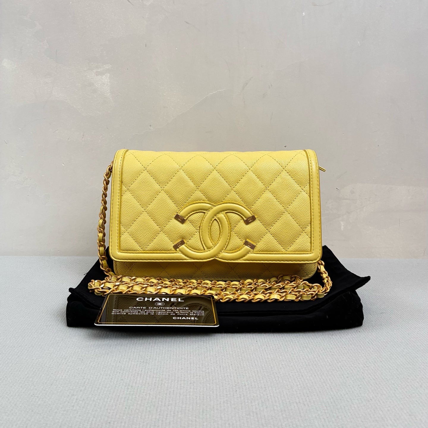 Chanel 25 cm Vanity Chain Bag in Milk Yellow with Classic Double C Logo and Pebble Grain Finish