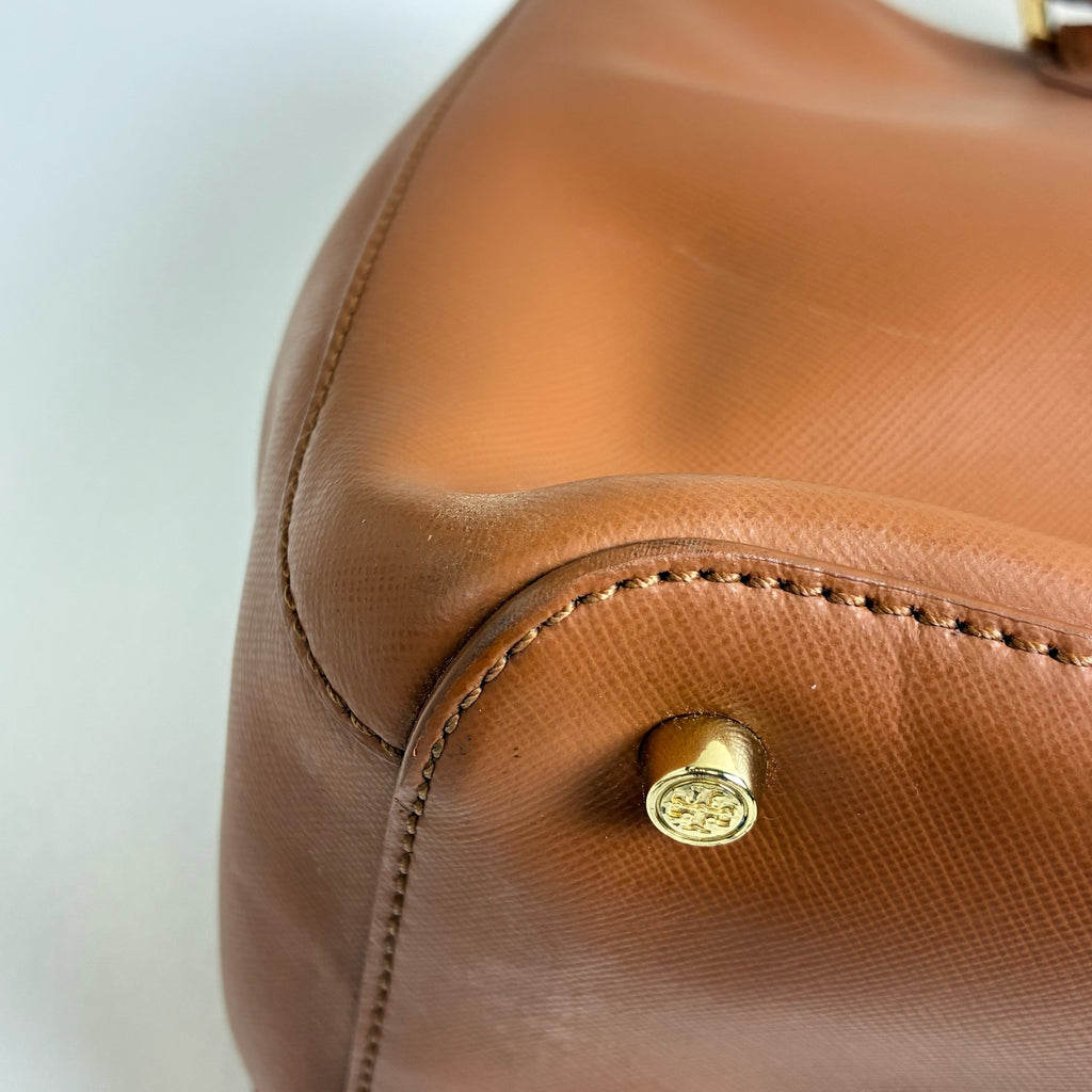 # Tory Burch / Tory Burch Tiger Eye Brown Material: Cross-grain Leather Handheld and Shoulder Bag Both Available Size 37*14