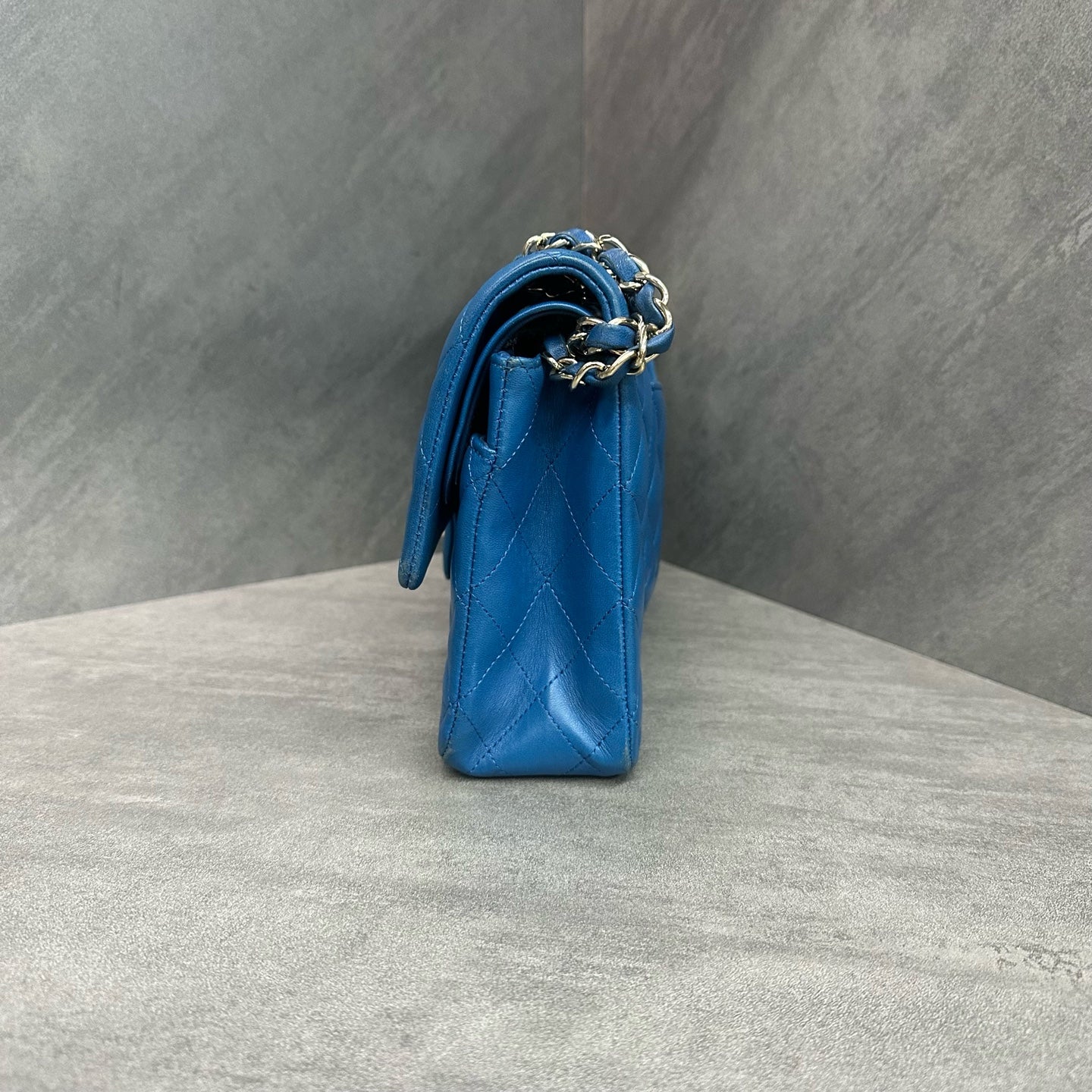 Chanel cf medium size blue gold sheepskin 24-open type three-dimensional original color