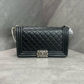 Chanel leboy medium-sized black and silver sheepskin chain bag, 20mo, cardless, three-dimensional, clean inside