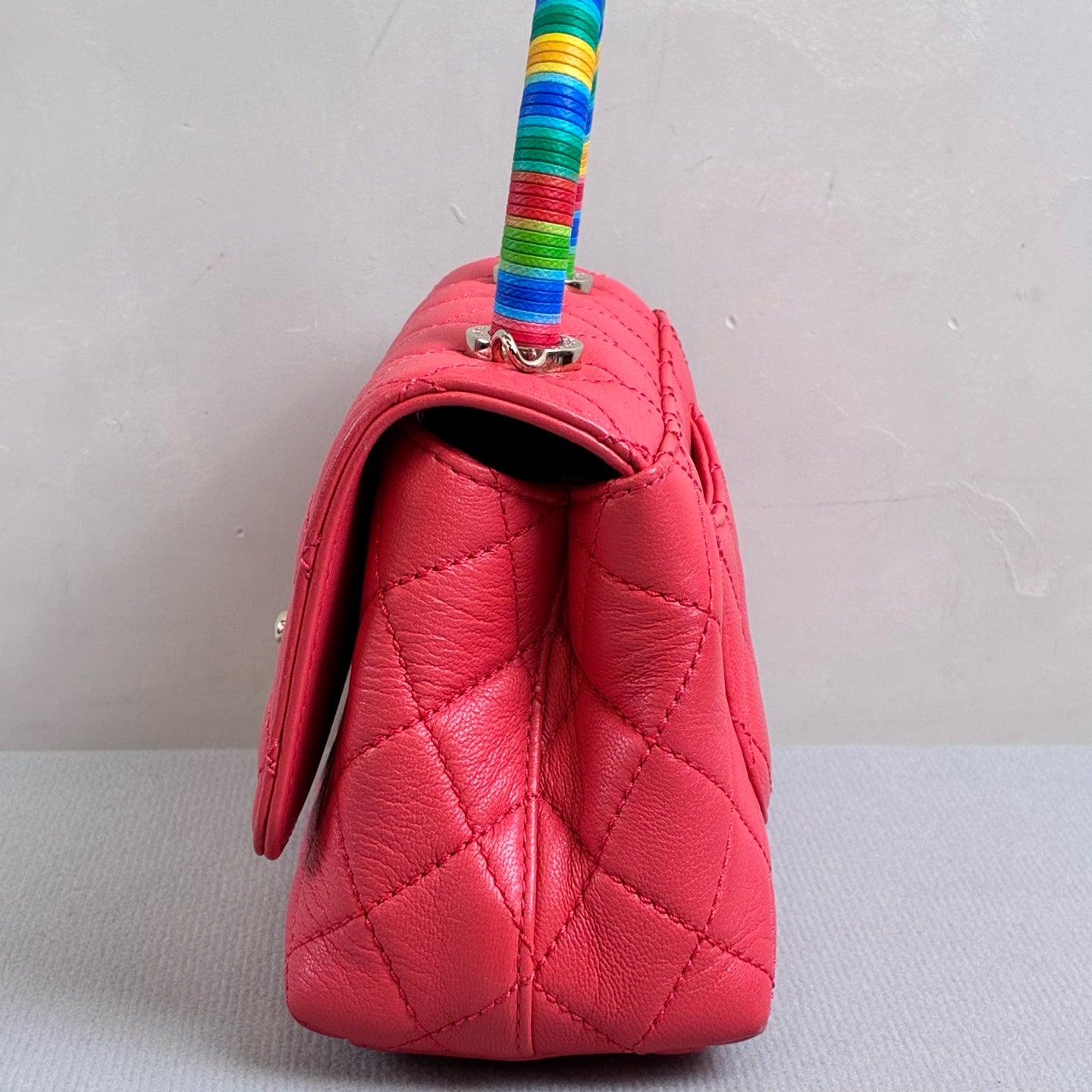 Chanel Coco Handle Rainbow Handle Mini Size 31 Opening in Fuchsia Color, Dimensions 19*13.