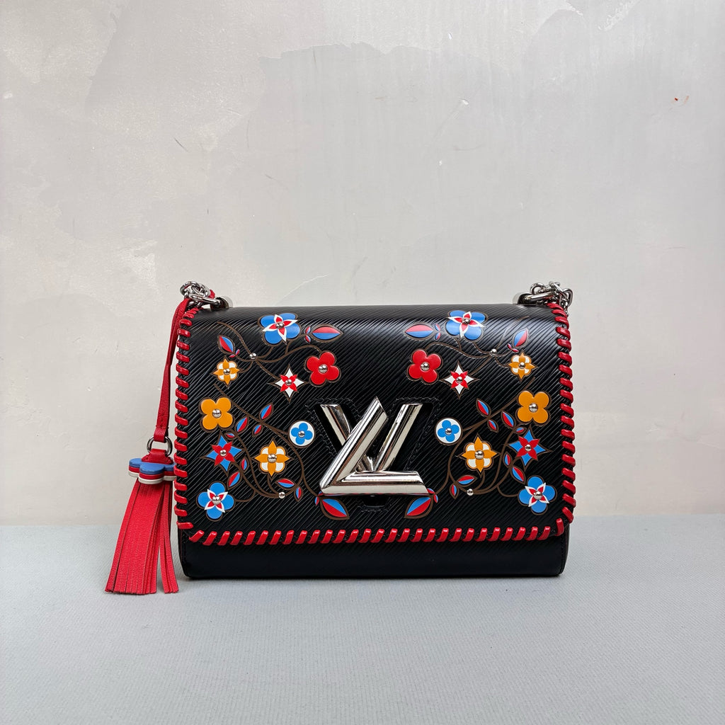 LV/Louis Vuitton Twist Series Limited Edition Crossbody Bag, Dimensions 23*16 cm.