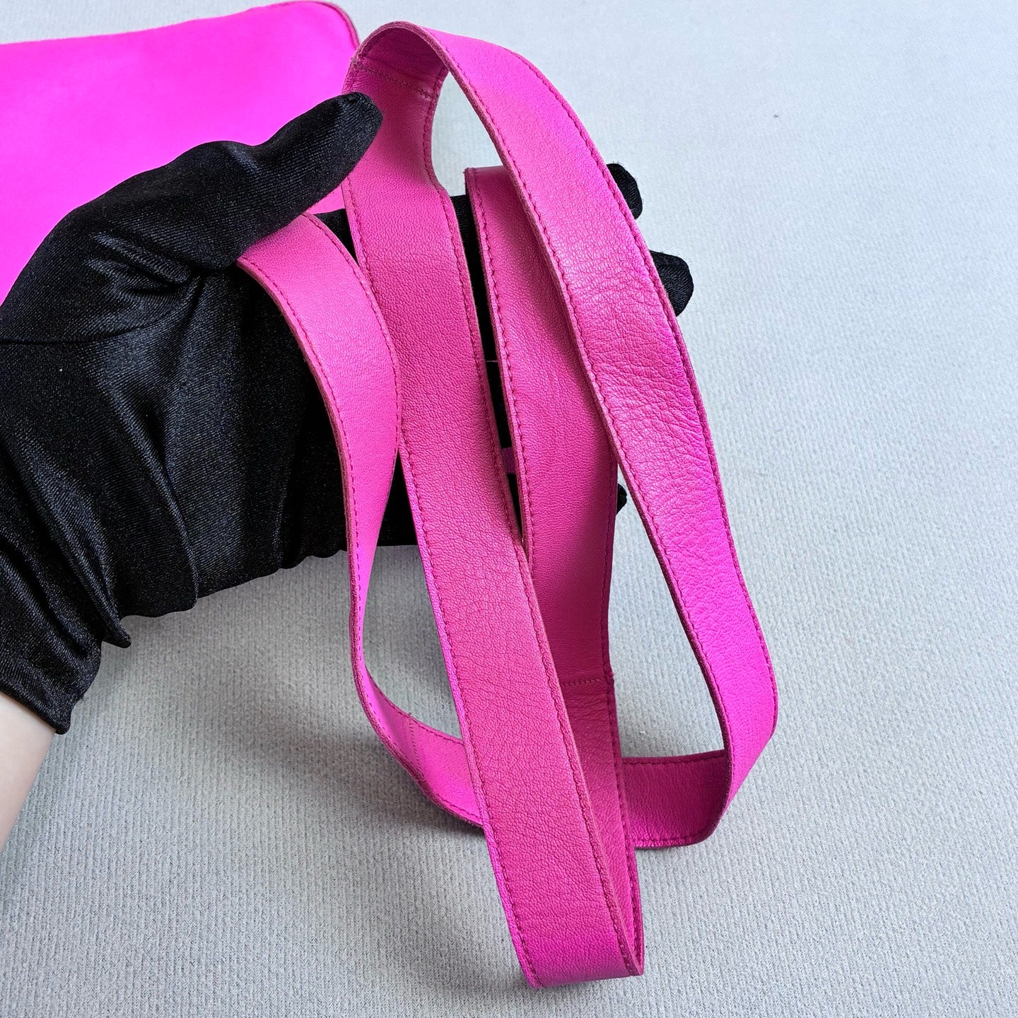 HERMES 98% New Frame O Engraving Full Leather Barbie Pink Single Shoulder Crossbody Bag Lambskin Size 19*22