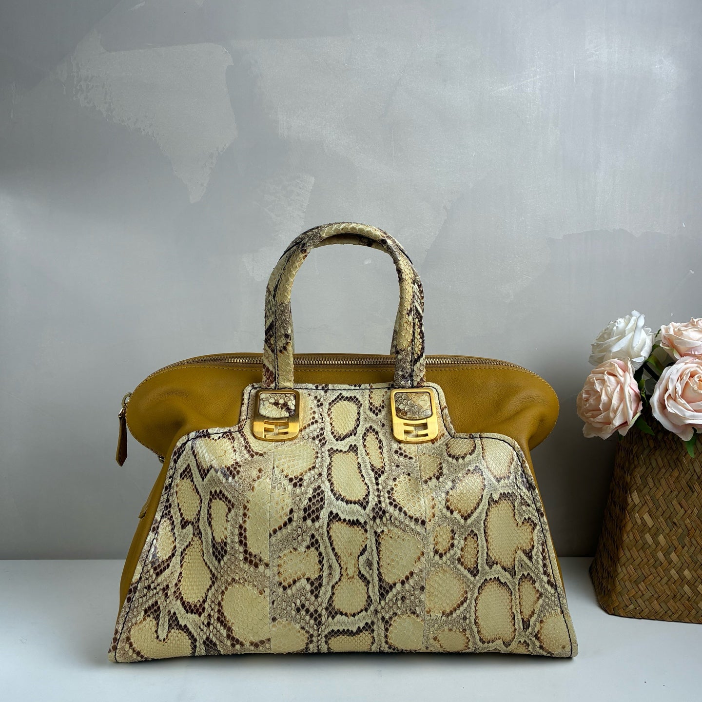 Fendi Python Tote Bag, yellow patchwork, gold hardware, dimensions 38*25, with shoulder strap.