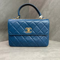 Chanel Trendy CC small blue gold-clasp sheepskin handbag, 24 kai, no card bag, good shape, clean inside