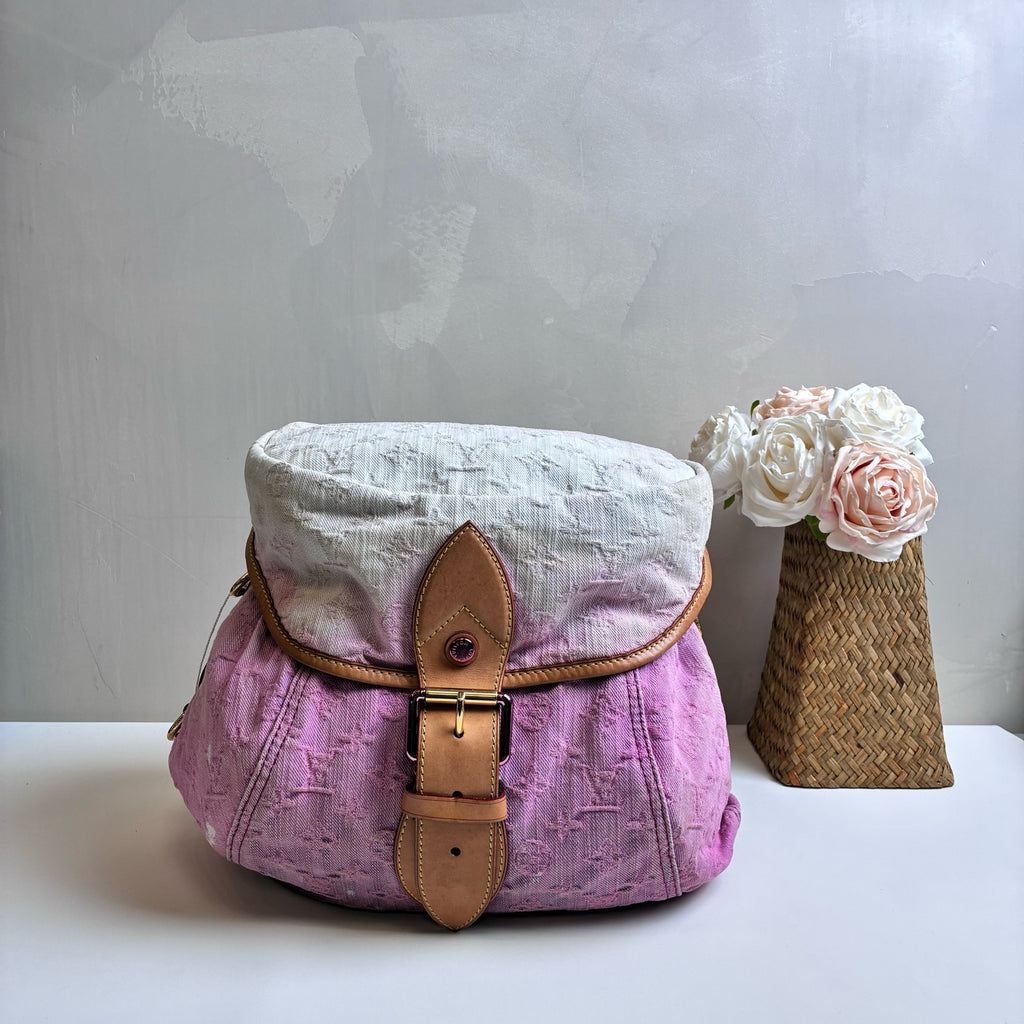 Louis Vuitton Gradient Denim Crossbody Bag Handheld Bag Shoulder Bag with Strap Vintage Size: 29*22*12
