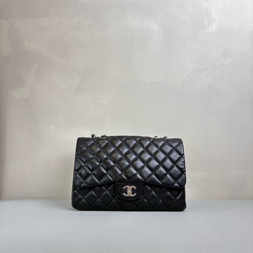 Chanel CF Jumbo Single Flap Lambskin Black & Silver Size 30cm*21cm 13 Open