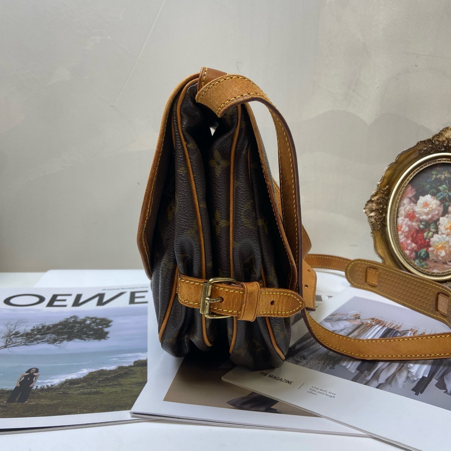 LV/Louis Vuitton Classic Monogram Vintage Small Gemini Shoulder Bag 98% New Size: 28*18*12 Monogram Coated Canvas