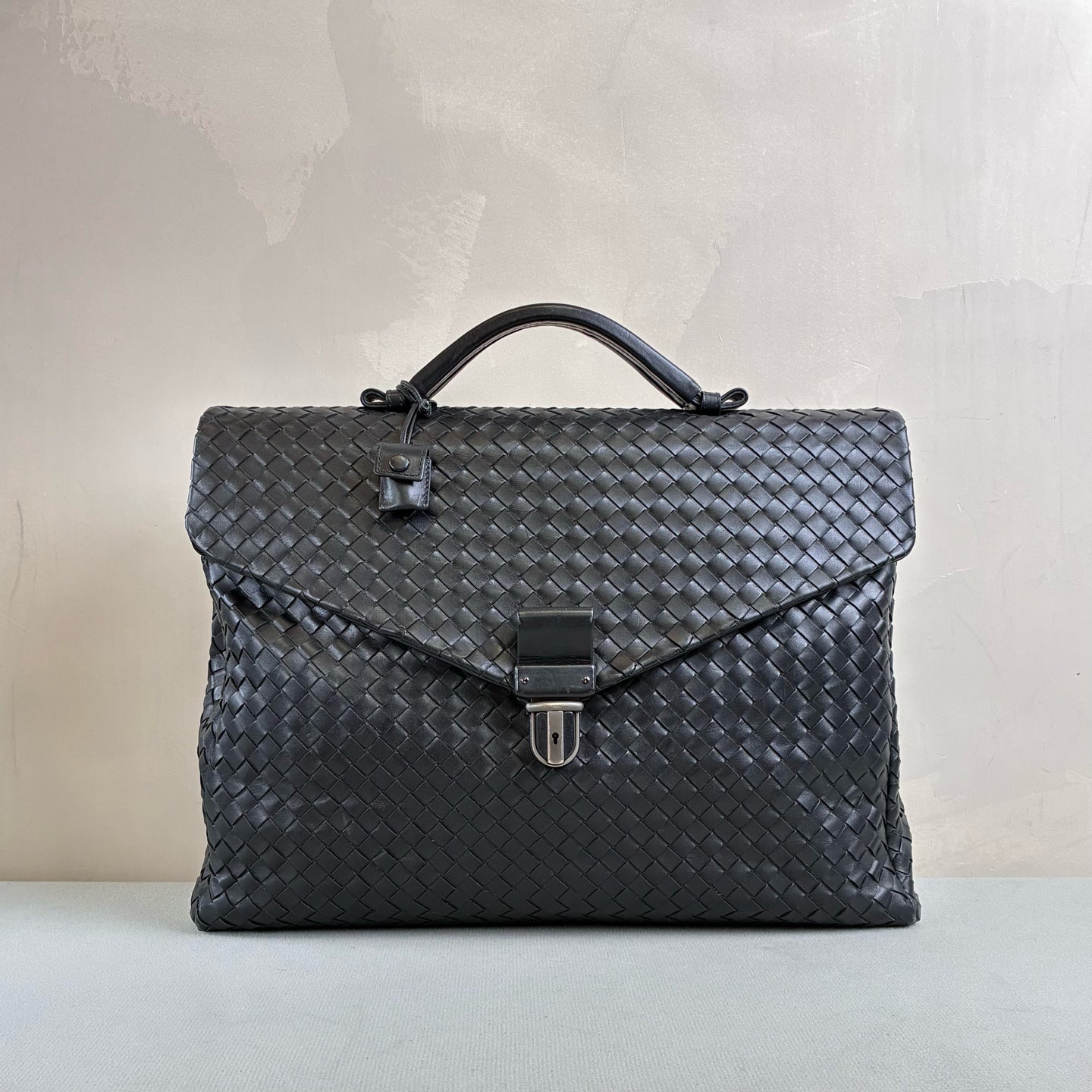 BV/Bottega Veneta 99% new woven black briefcase size 39*27