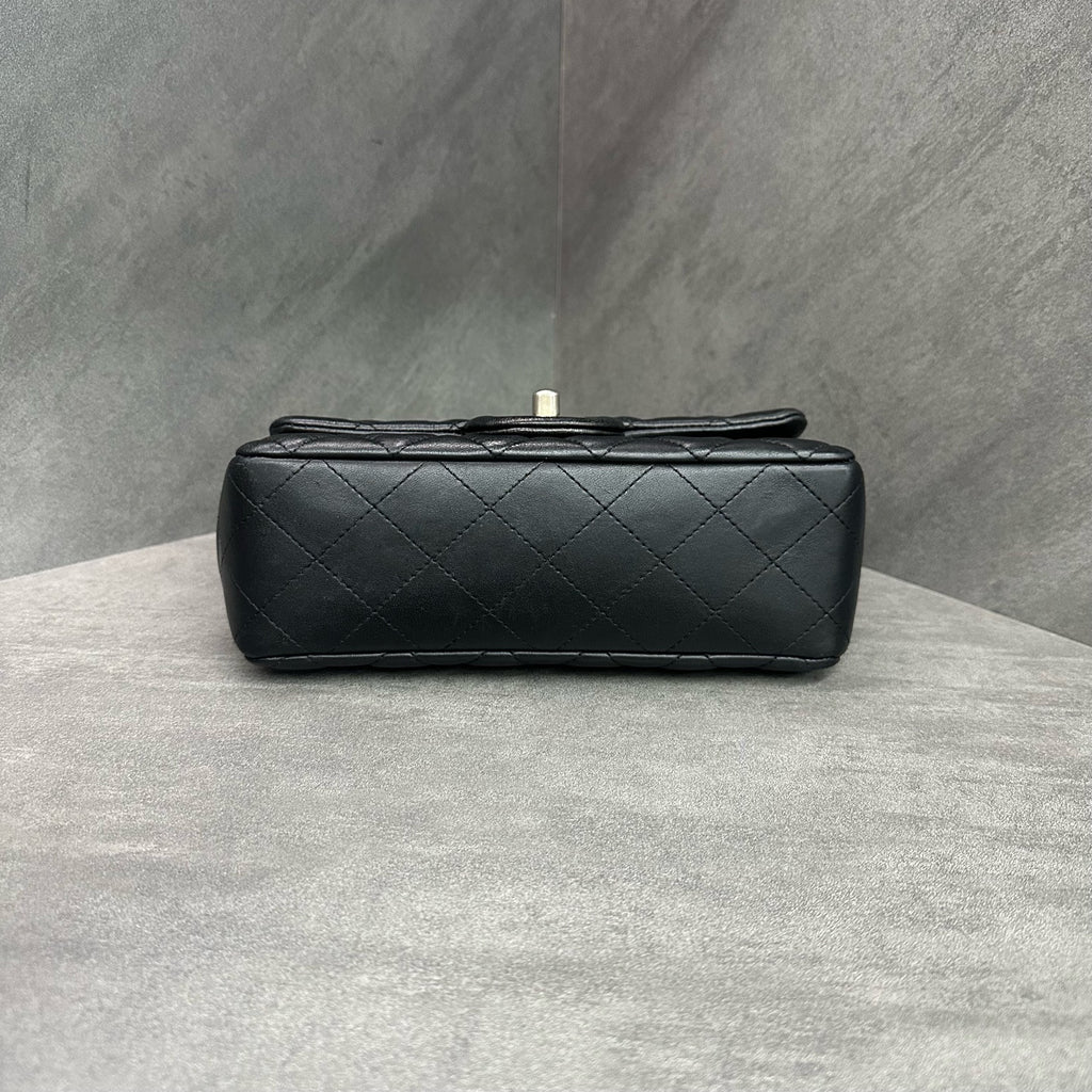 Chanel CF Mini Black Gold Lambskin Chain Bag 27 Opening, Structured Shape, Clean Interior