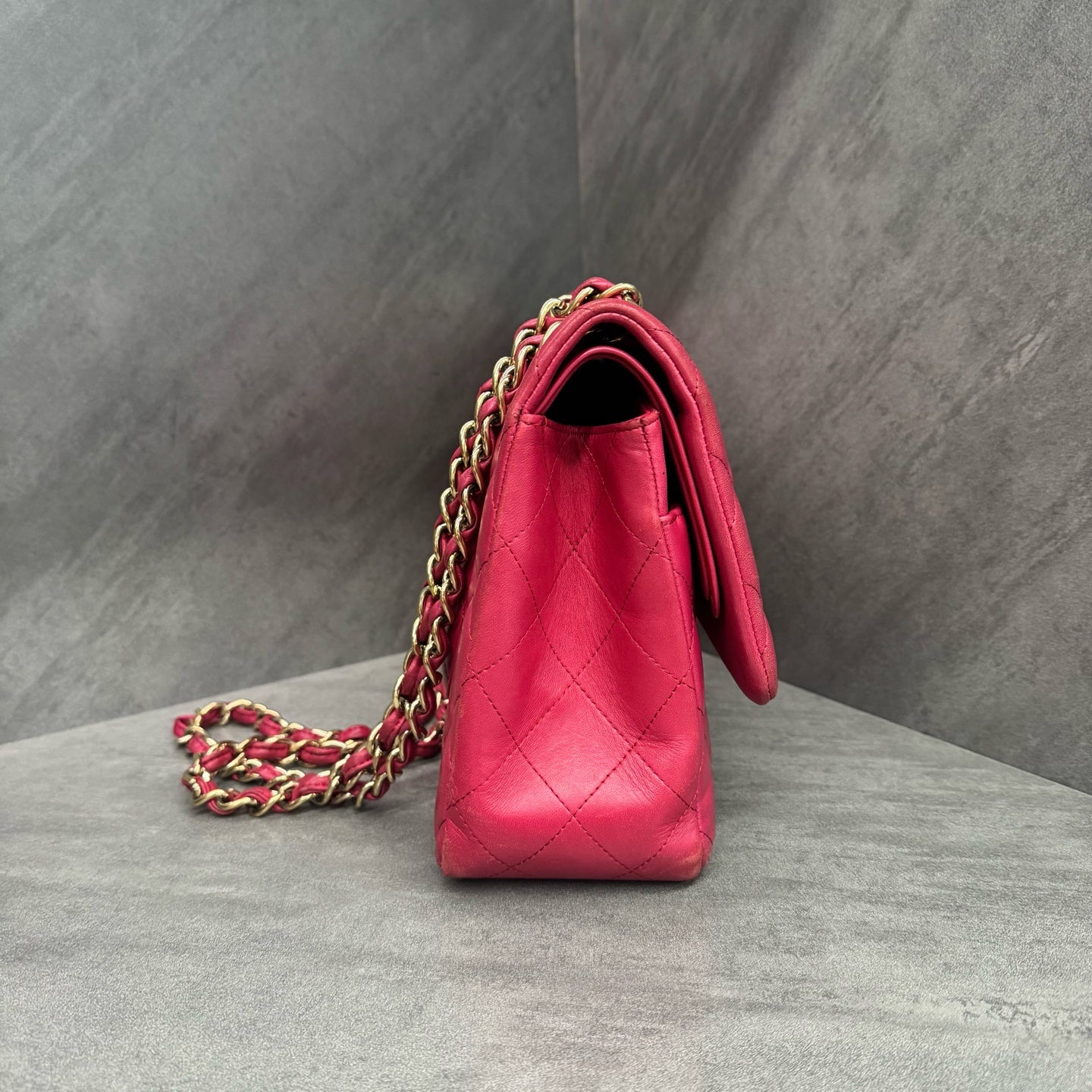 Chanel pink gold-tone lambskin jumbo, 21 series, in stock at a great price