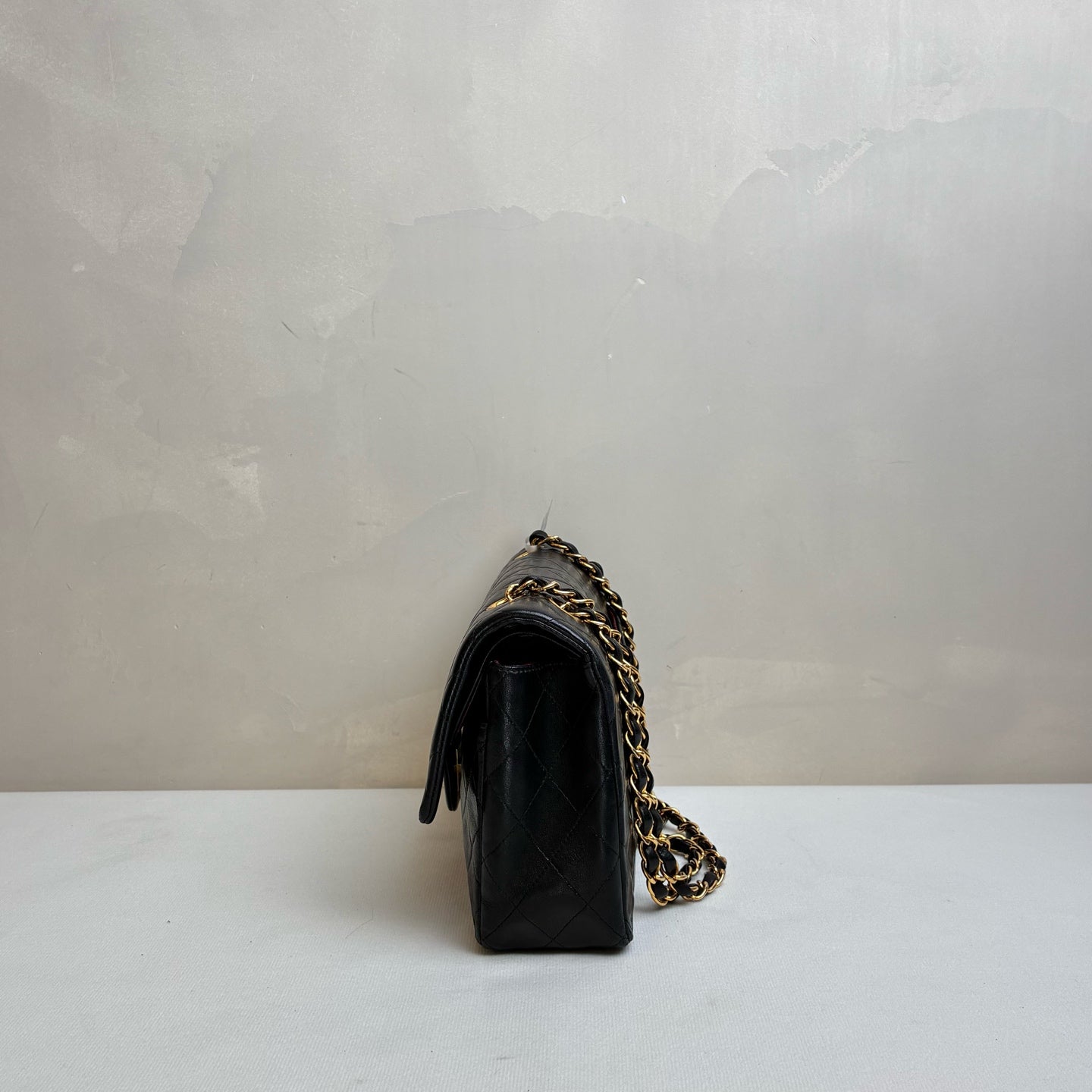 Chanel CF Medium Black and Gold Lambskin Chain Bag Classic Diamond Pattern Black and Gold Color Hardware Size 23*15