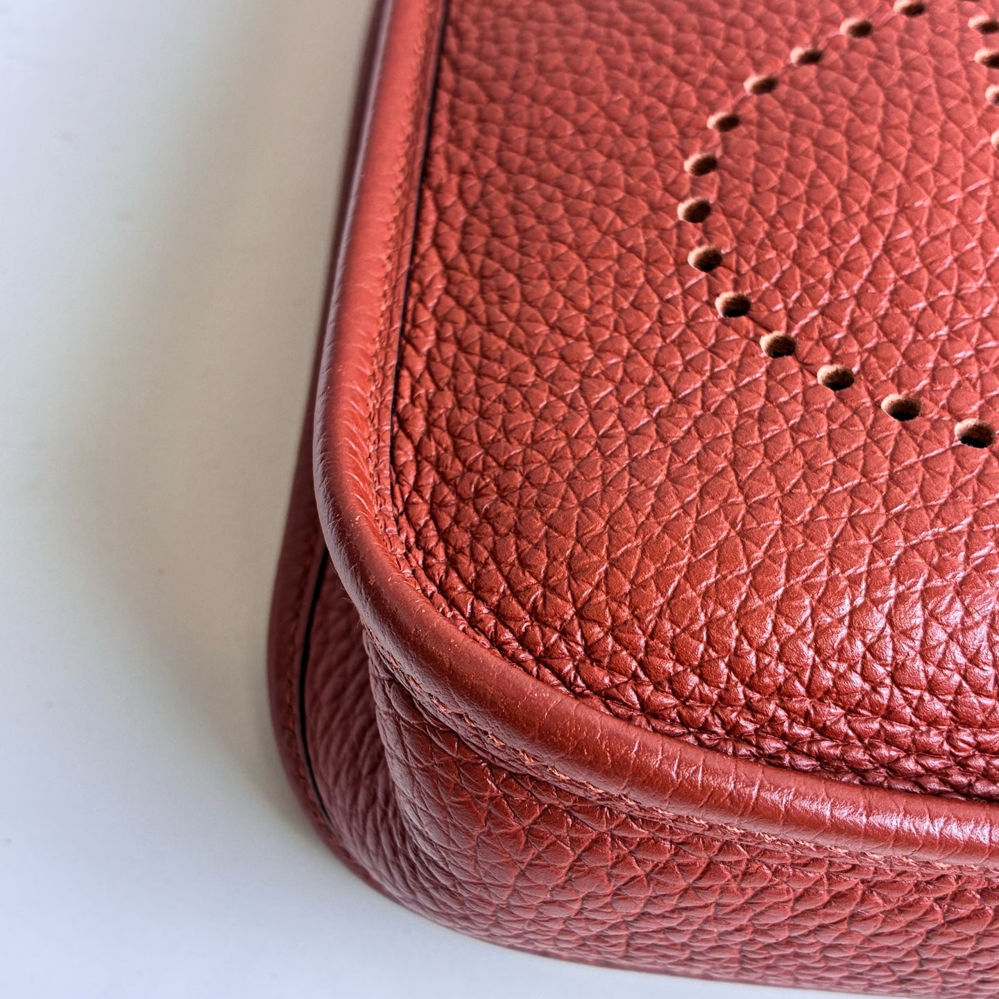 Hermes Mini Evelyne Red Brown with Gold Buckle U Stamp 99% New Size: 17x5.5x1