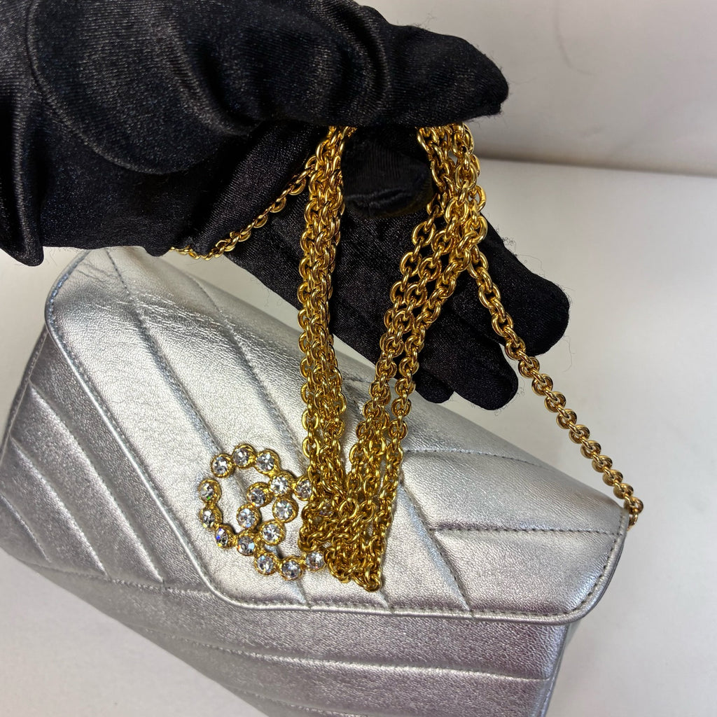 Chanel 99% New Vintage Silver Tone Quilted Full Diamond CC Envelope Chain Bag, Includes Card, No Laser Etching, Size 18*12.