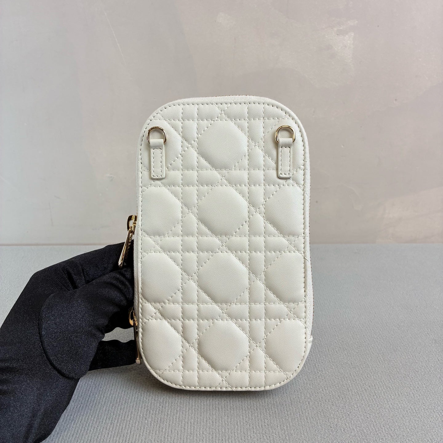 Dior 99% New Platinum Lambskin Woven Phone Bag, Can be Handheld or Crossbody, Size 10.5*18.