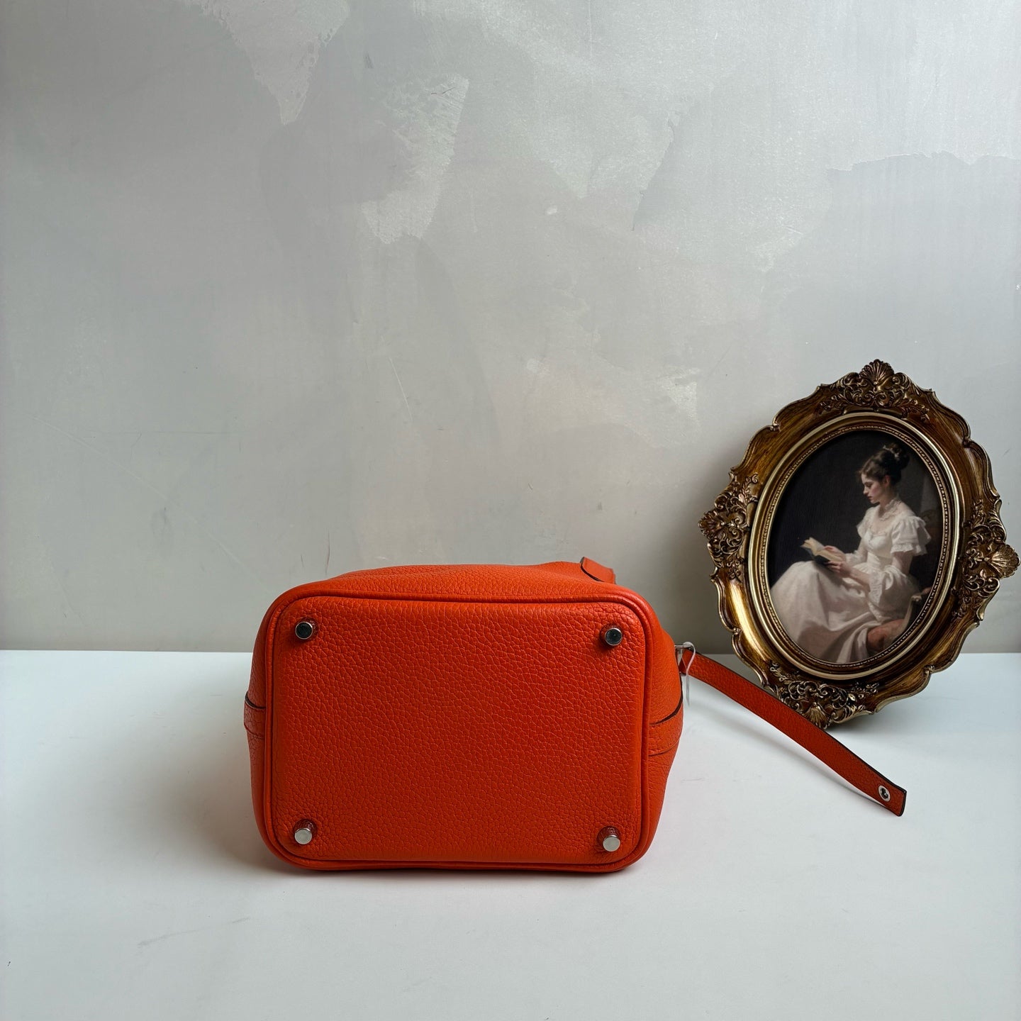 Hermes Basket 18 Frame R刻 Mint Condition Size: 18 x 13 x 18 Hermes Orange TC Leather