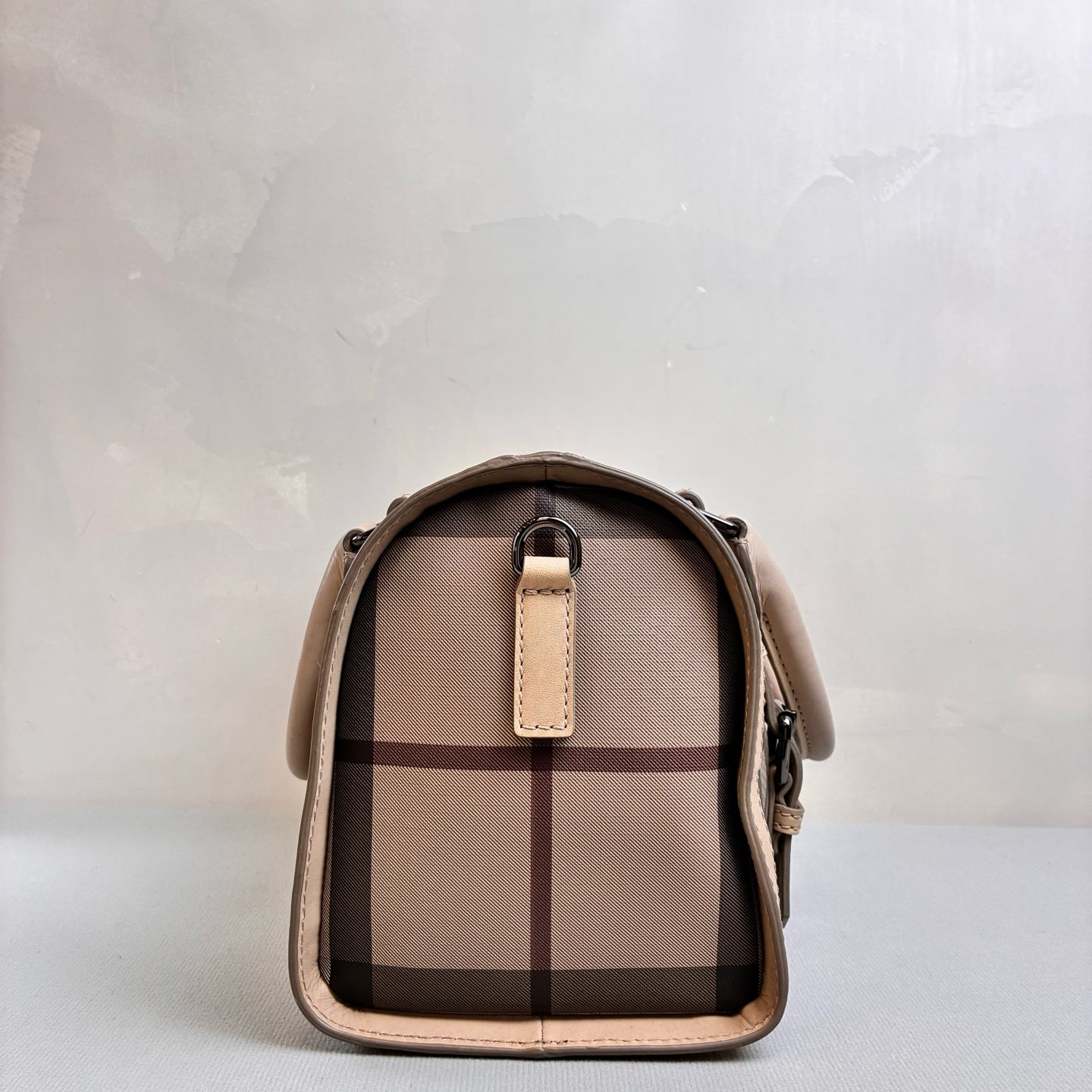 Burberry Boston Pillow Bag Ivory Check 99% New Can Be Worn Shoulder or Crossbody Size 31*20