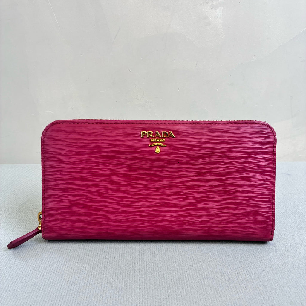 Prada 98 New Long Wallet, Fuchsia Ripple Leather, Gold Logo, Size 20*11.