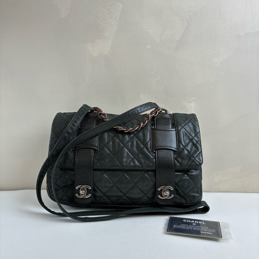 Chanel Grey Green Cambridge Messenger Bag Crossbody Bag 14 Open with Card 25×15 Medium Size Adjustable Shoulder Strap