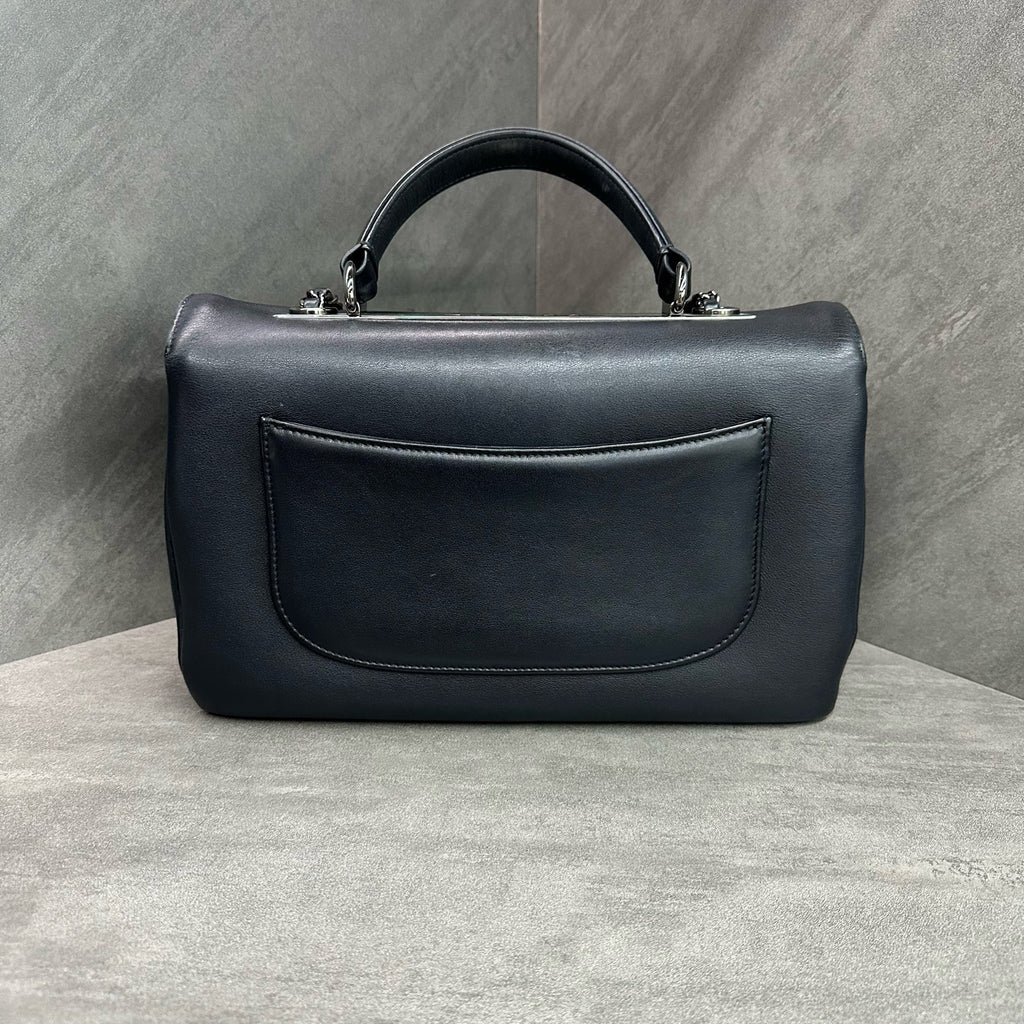 Chanel Trendy CC Medium Black Silver Chain Bag Smooth Calfskin 26 Open
