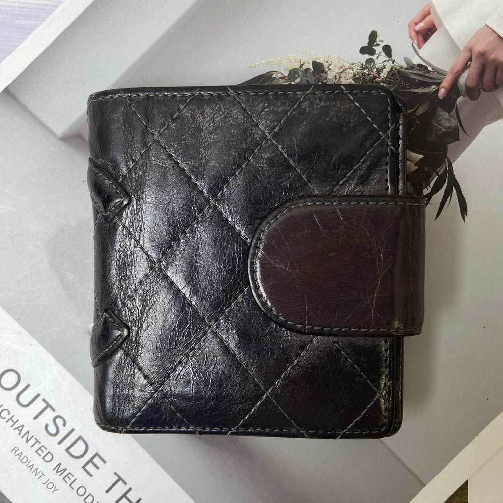 Chanel Kangpeng Wallet 12-fold 98% new Size: 10.5*9.5 Black leather material