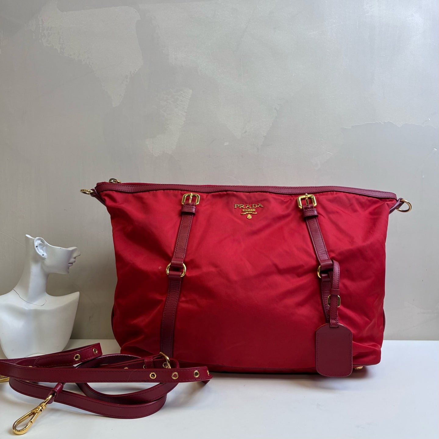 Prada BR4253-ZMY-F0011 Length 35 x Width 12 x Height 29 cm