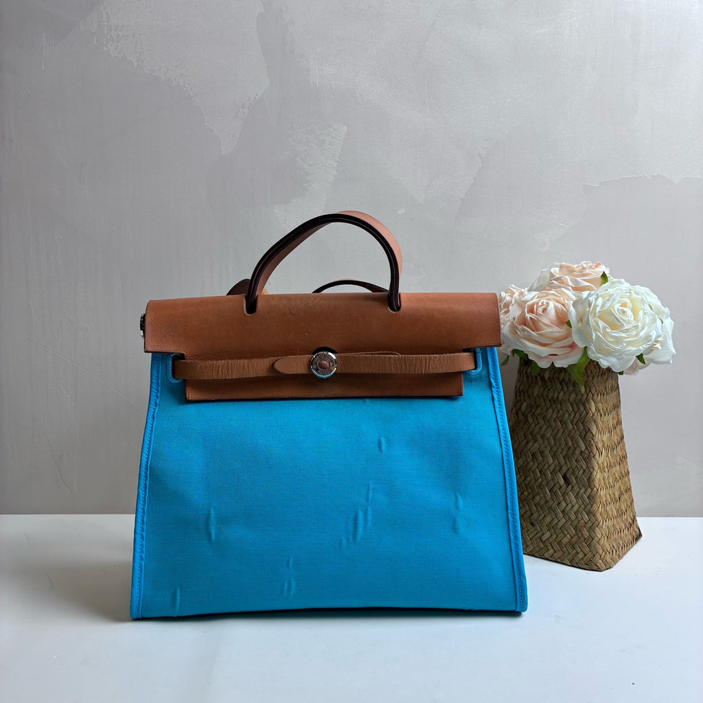 Hermes Herbag31 Blue and Brown H Cursive Shoulder Bag 99% New Condition Dimensions: 31*23 Canvas拼